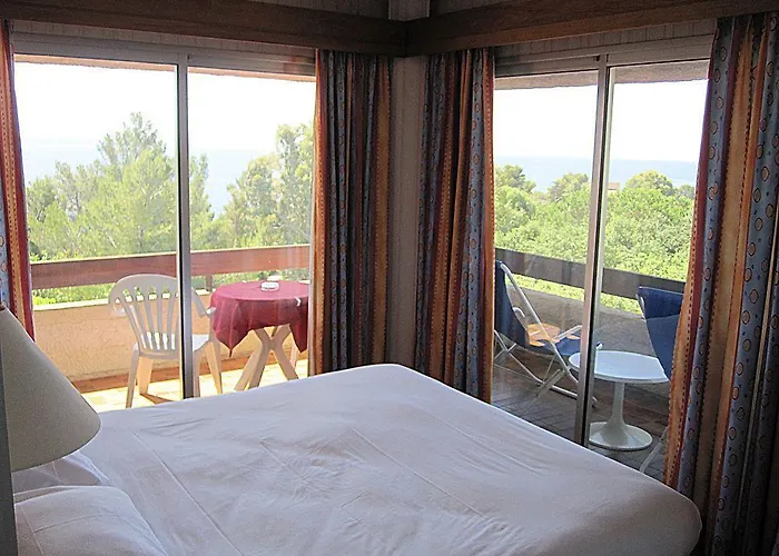 Hotell 83 Le Lavandou