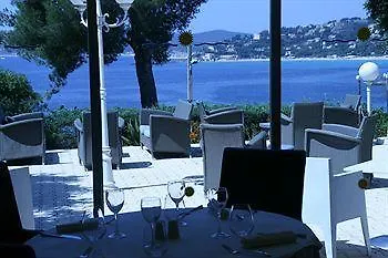 Hotel 83