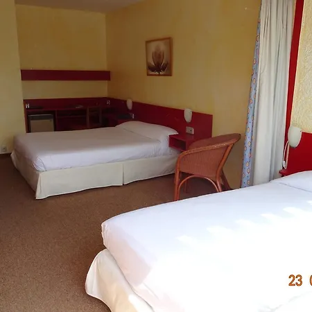 83 Hotel
